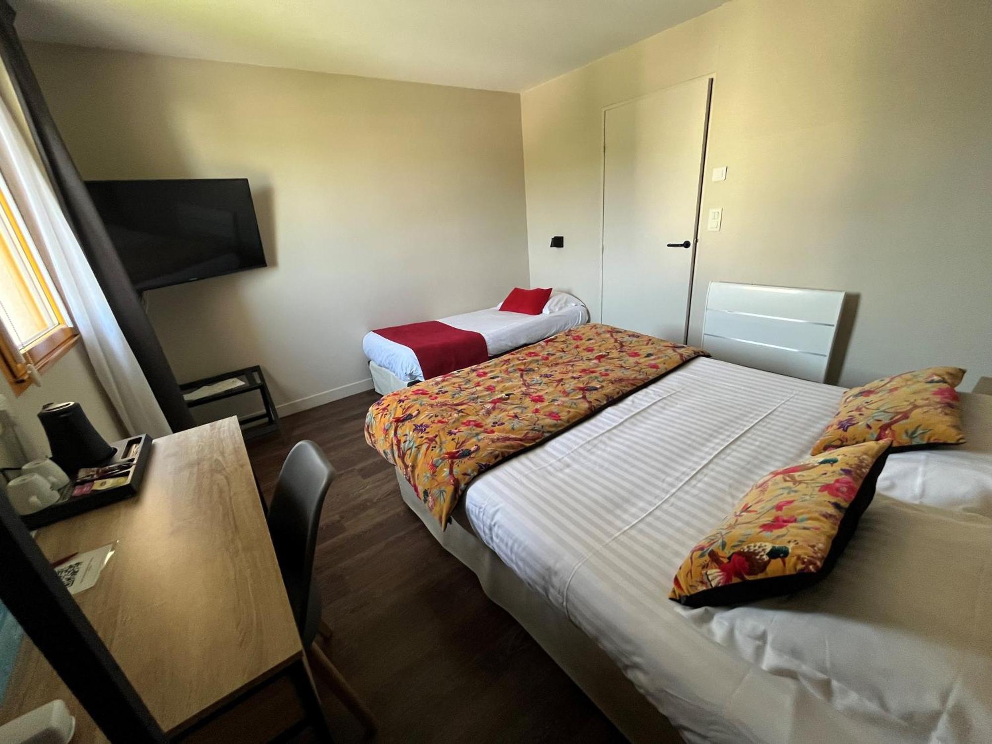 Brit Hotel Quimper Nord Ergue-Gaberic Bagian luar foto