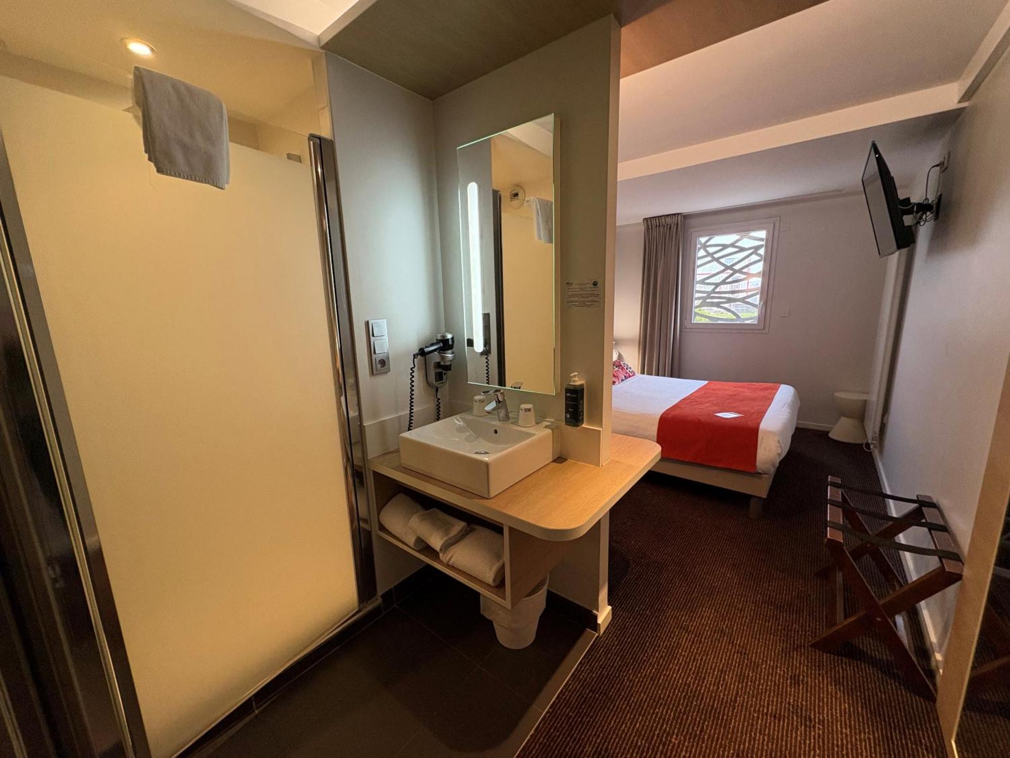 Brit Hotel Quimper Nord Ergue-Gaberic Bagian luar foto